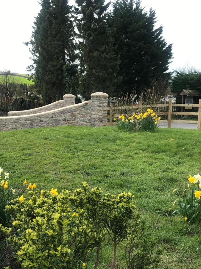 Smithaleigh Farm Rooms And Apartments Sparkwell Extérieur photo